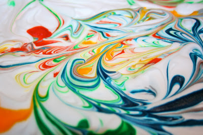 Shaving Cream Art makes for an EASY and FUN craft!