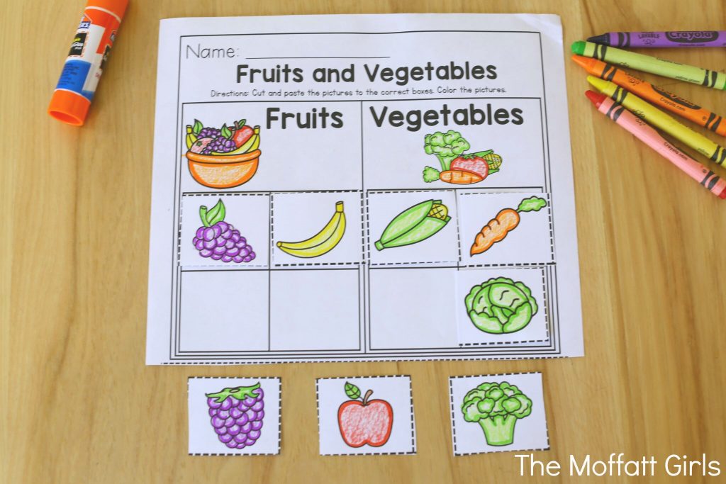 Fruits and Vegetables Sorting- Avoid the Summer Slide! Help your students stay on track during summer break with these FUN activities! Perfect for Preschool going into Kindergarten!