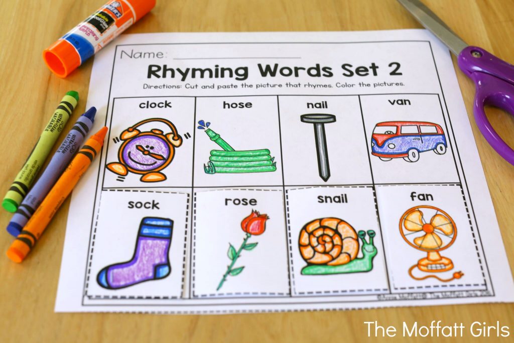 Rhyming Words- Avoid the Summer Slide! Help your students stay on track during summer break with these FUN activities! Perfect for Preschool going into Kindergarten!