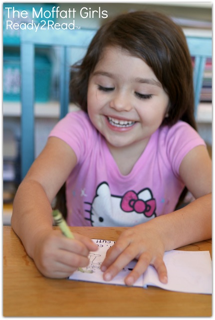 The Ready2Read program is a hands-on, interactive and engaging activities that make learning phonics, sight words and word families fun for Pre-K, Kindergarten, and 1st Graders!
