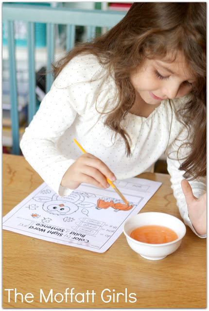 Teach basic addition, subtraction, sight words, phonics, letters, handwriting and so much more with the November NO PREP Packet for Kindergarten!