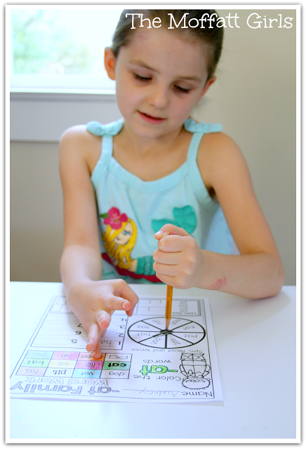 CVC Word Family Word Work- These hands-on activities help build fluency in beginning readers in a fun way!