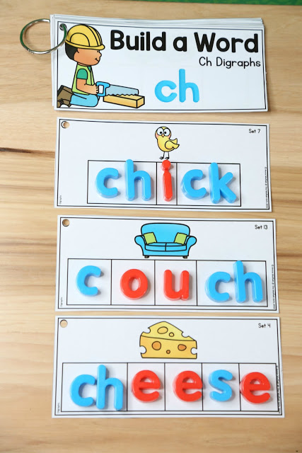 Boost your child's literacy with the Build a Word flip books. Encourage students to practice phonics and spelling skills.