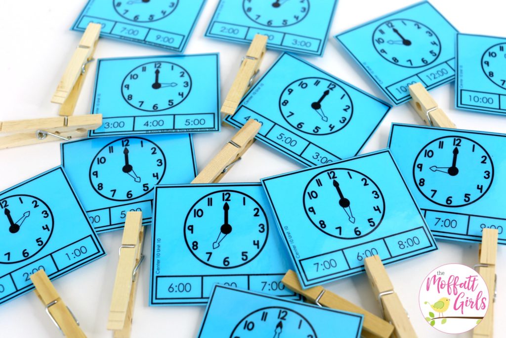 Clip the Time: This fun Kindergarten Math activity helps students tell time in a hands-on way!